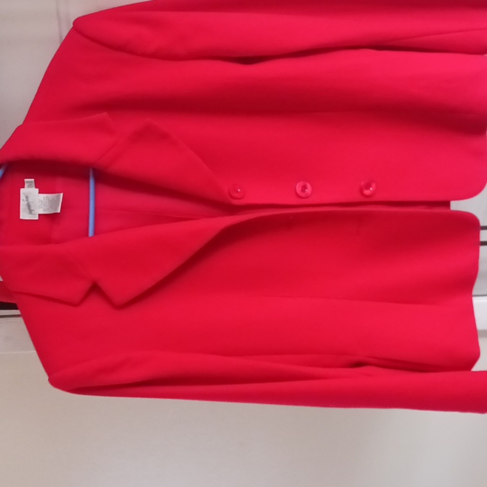 12p red blazer